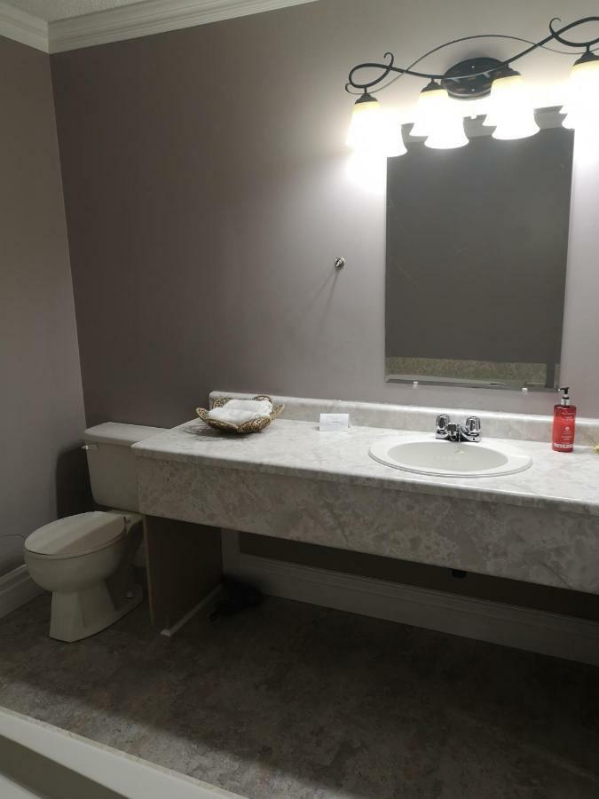 Seaport Inn Port Union Εξωτερικό φωτογραφία